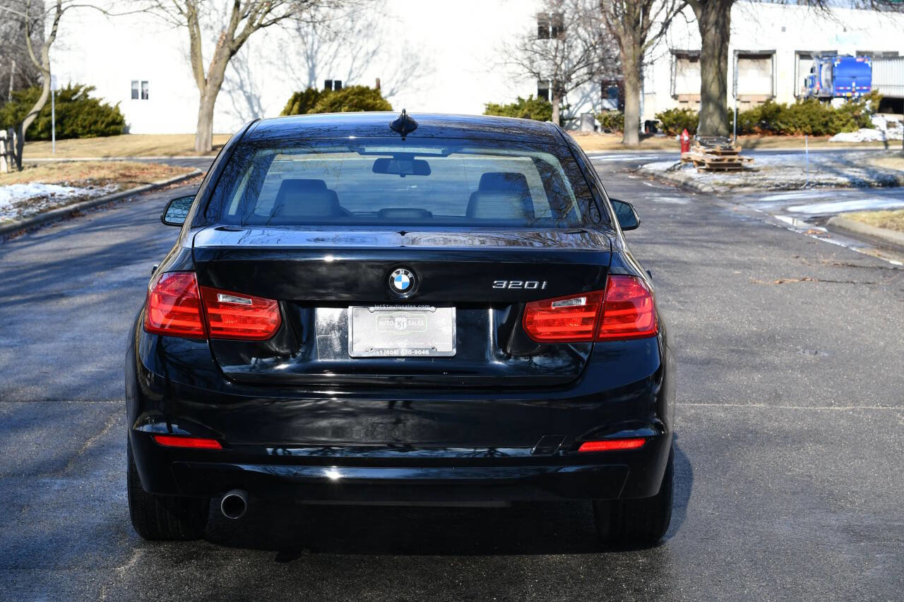 Used 2015 BMW 320i Sedan image 5