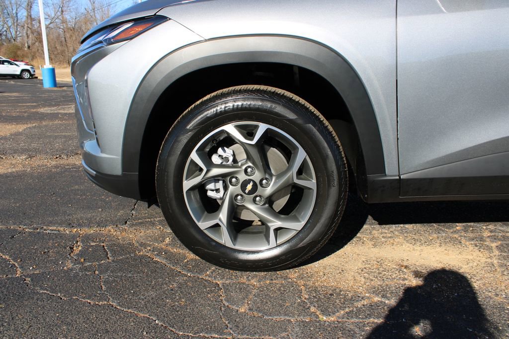 New 2026 Chevrolet Trax LT image 18