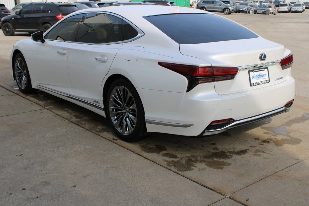 Used 2021 Lexus LS 500h image 4