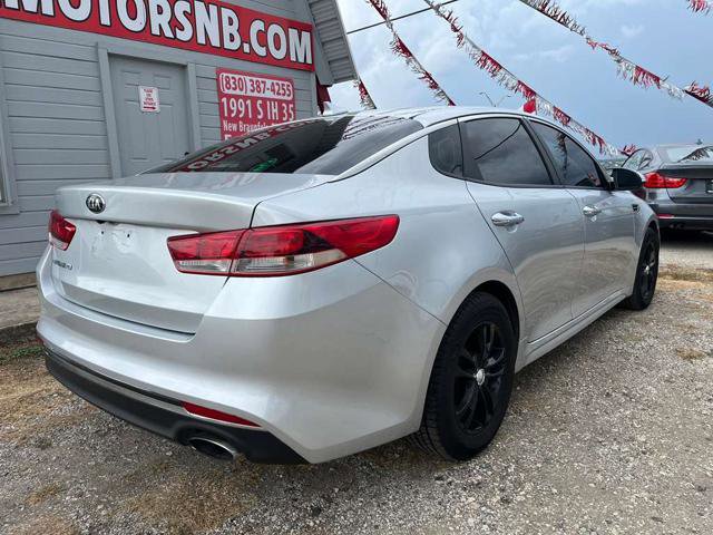 Used 2017 Kia Optima LX image 8