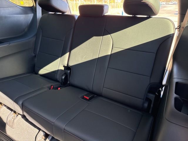 Used 2024 Chevrolet Traverse RS w/ LPO, Floor Liner Package image 28