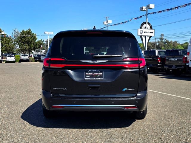 Certified 2024 Chrysler Pacifica Select image 5