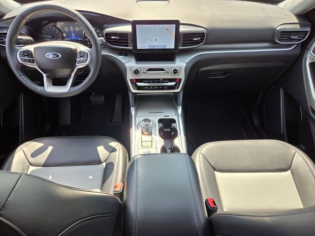 Used 2022 Ford Explorer XLT w/ Equipment Group 202A image 14