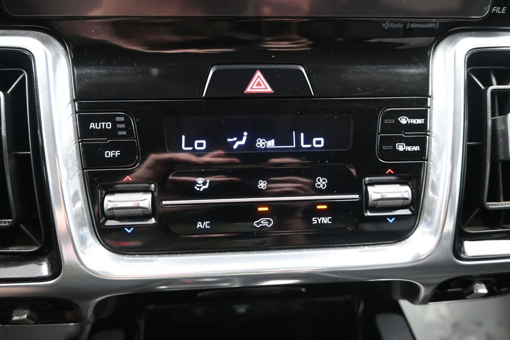 Certified 2022 Kia Sorento SX AWD/4WD image 21