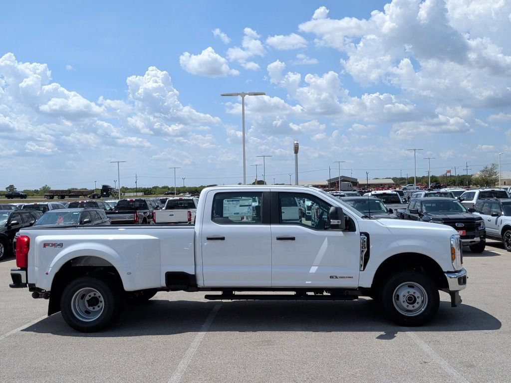 New 2026 Ford F350 XL AWD/4WD image 9
