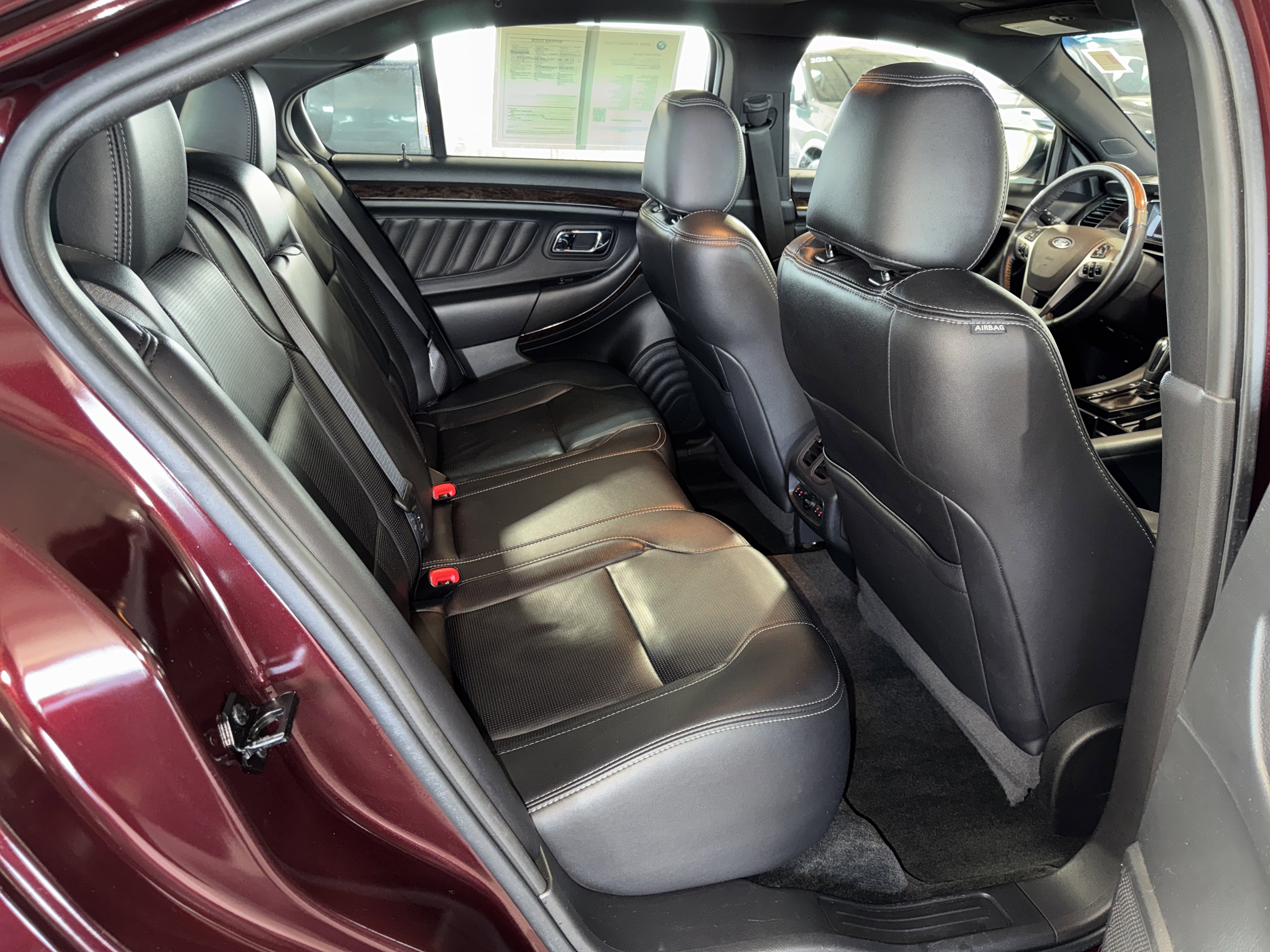 Used 2018 Ford Taurus Limited image 12