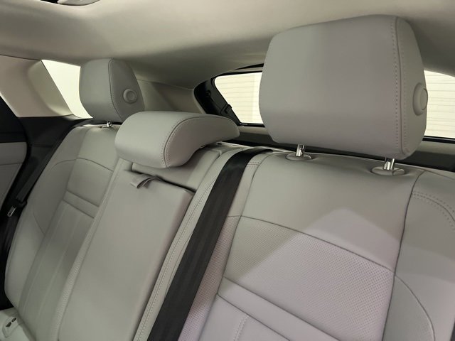 Used 2025 Land Rover Range Rover Evoque S image 40