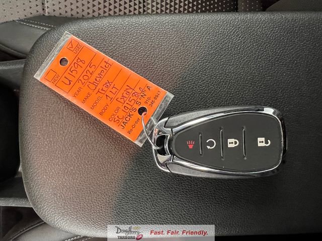 Used 2025 Chevrolet Trax LT image 52