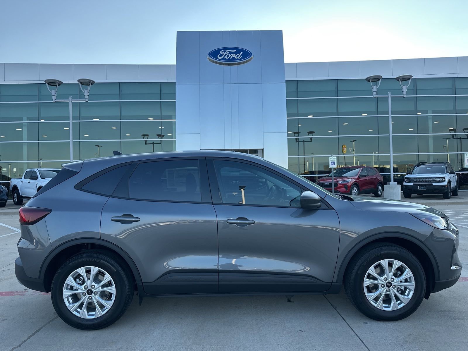 Used 2025 Ford Escape Active image 27