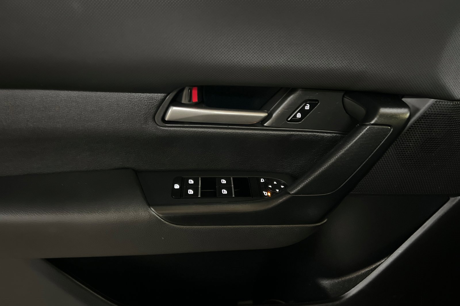 Used 2023 MAZDA CX-50 2.5 S w/ Preferred Plus Pkg image 11