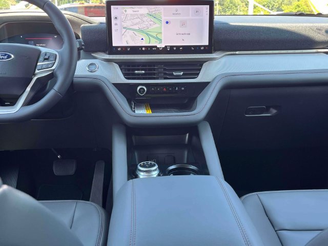 New 2026 Ford Explorer Active w/ Active Comfort Package RWD image 13