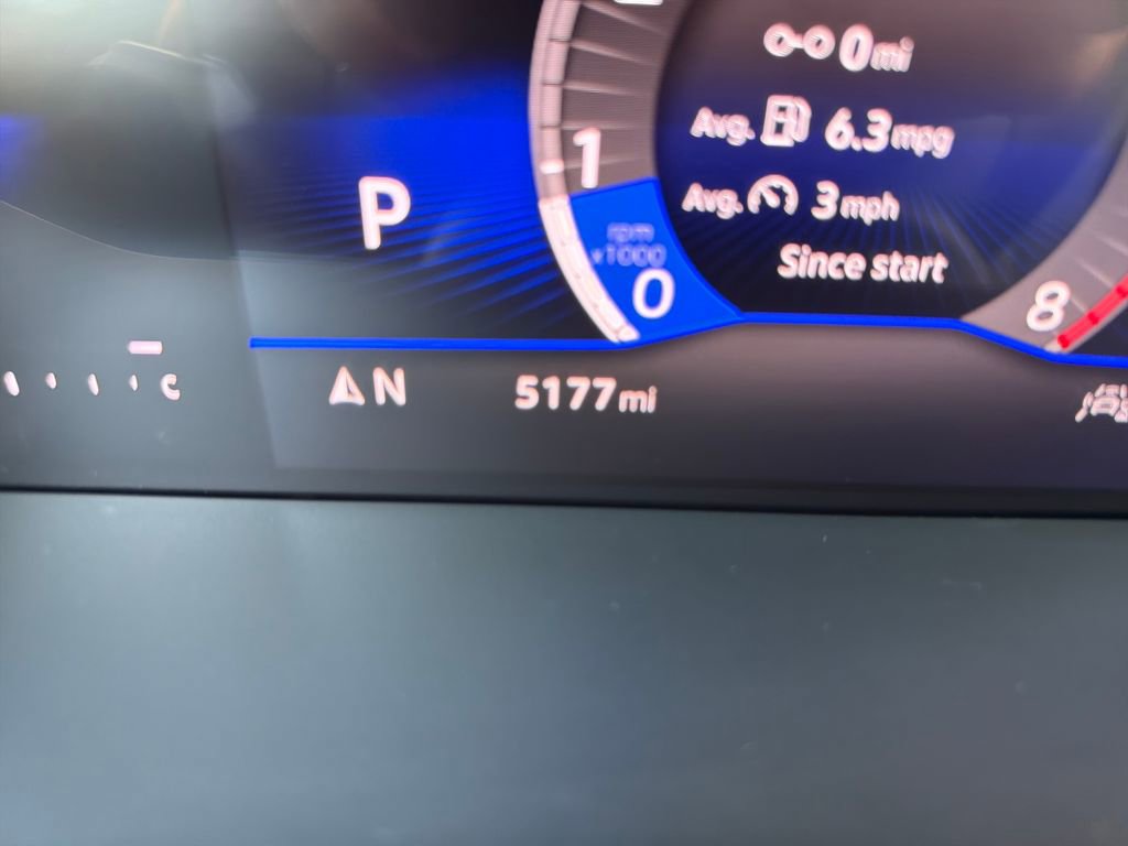 Used 2025 Volkswagen Jetta SE w/ Sunroof Package FWD image 16
