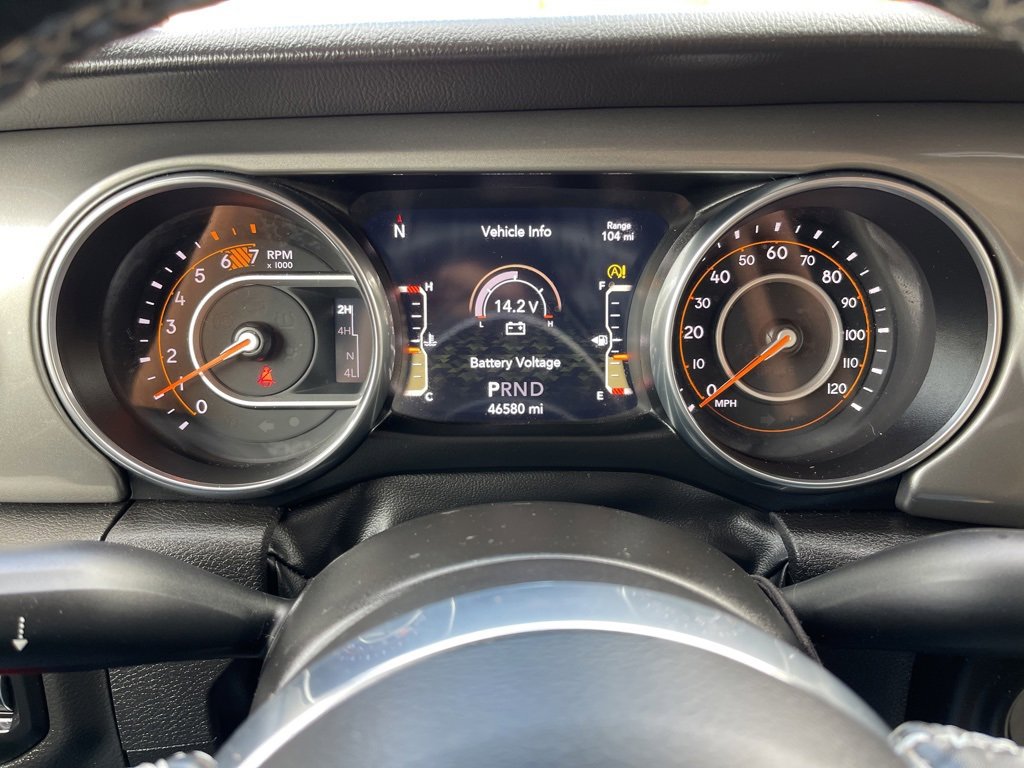 Used 2022 Jeep Wrangler Unlimited Sahara w/ LED Lighting Group image 9