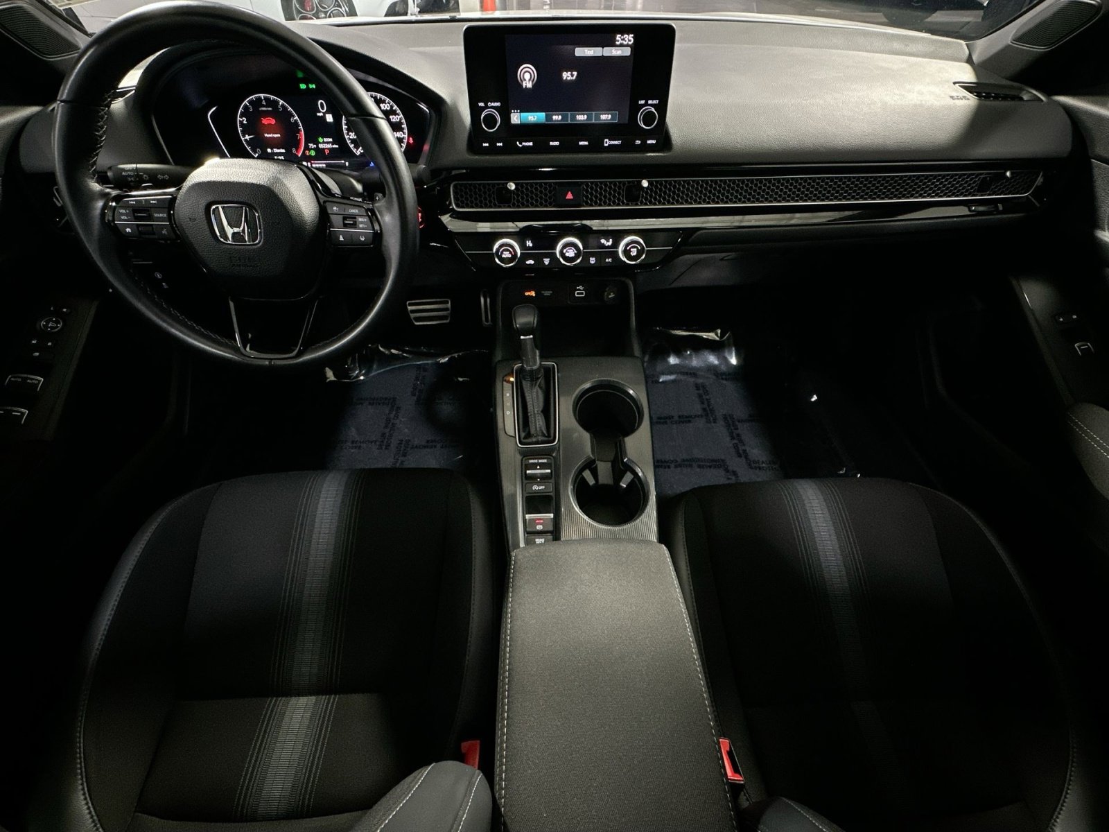 Used 2023 Honda Civic Sport image 28