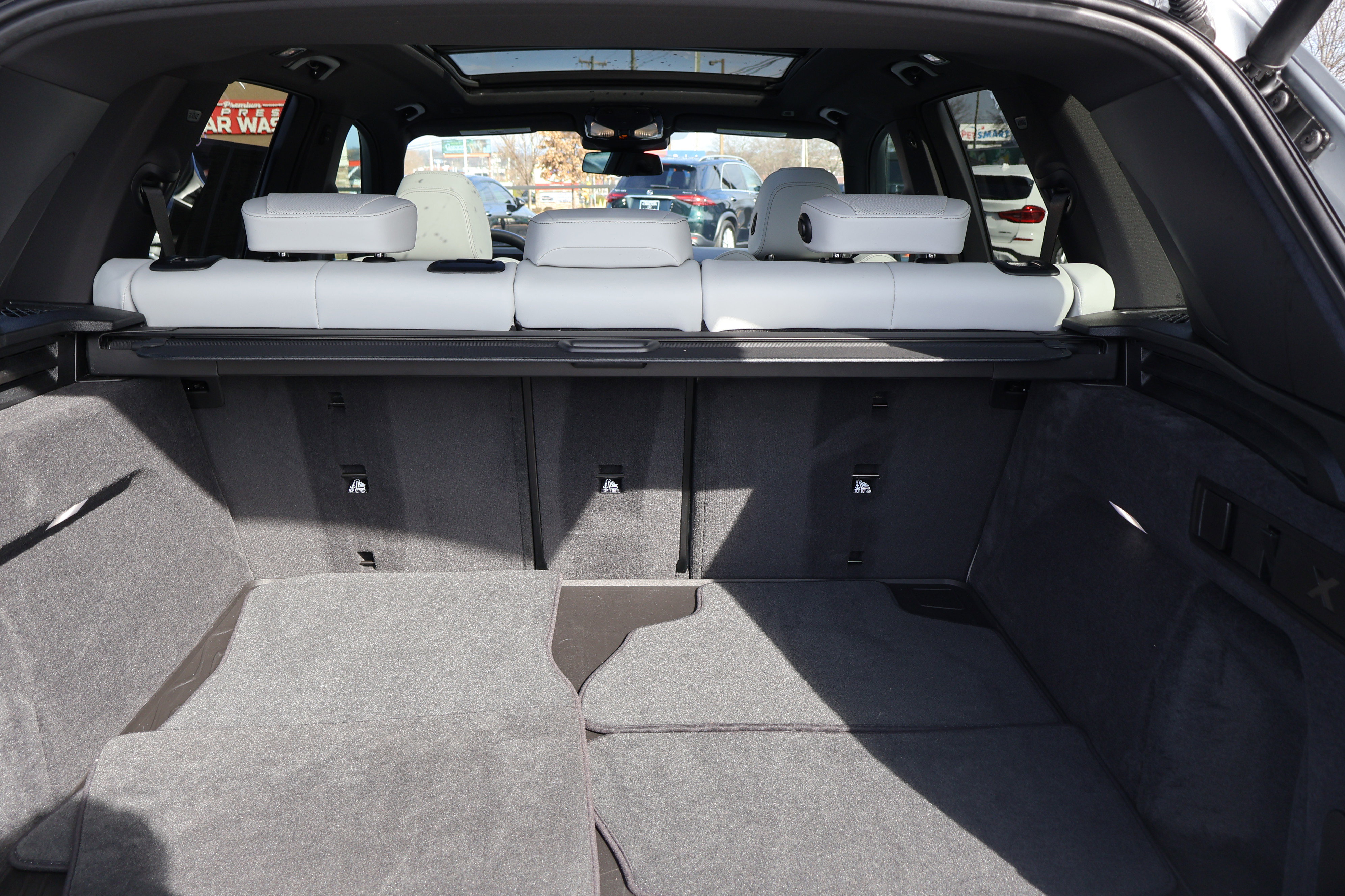 Used 2026 BMW X5 xDrive40i w/ M Sport Package image 22