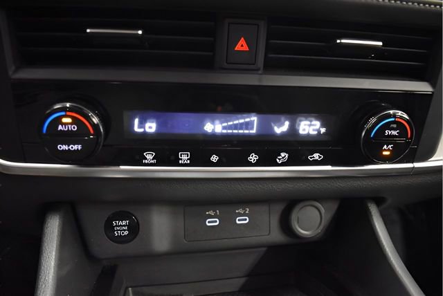 Used 2025 Nissan Rogue SV image 26