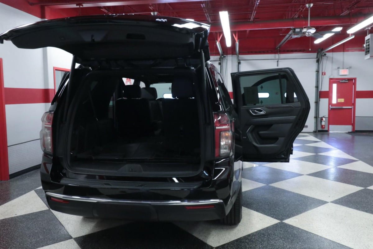 Used 2022 Chevrolet Tahoe LT w/ Luxury Package RWD image 28