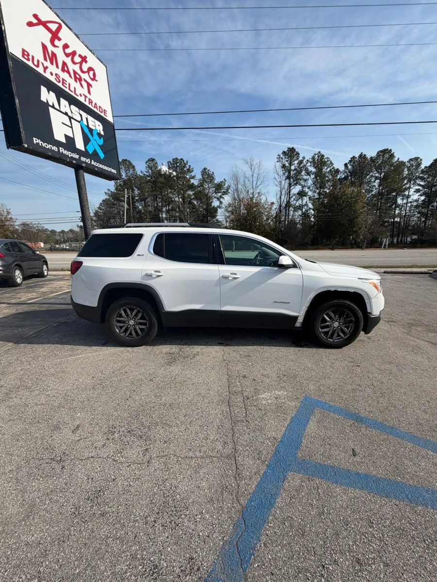 Used 2017 GMC Acadia SLT FWD image 8