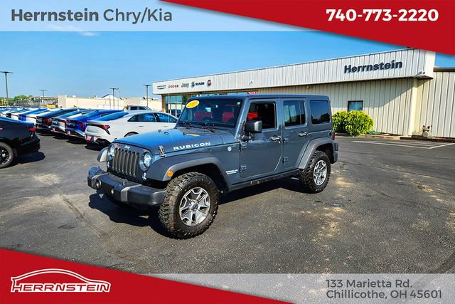 Used 2017 Jeep Wrangler Unlimited Rubicon w/ Cold Weather Group AWD/4WD image 3