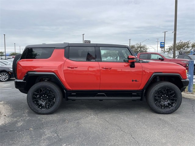 New 2025 GMC Hummer EV 2X w/ LPO, Cargo Utility Package image 7