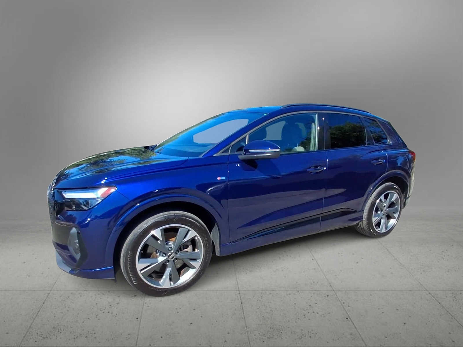 Certified 2023 Audi Q4 e-tron Premium w/ Convenience Package AWD/4WD image 4