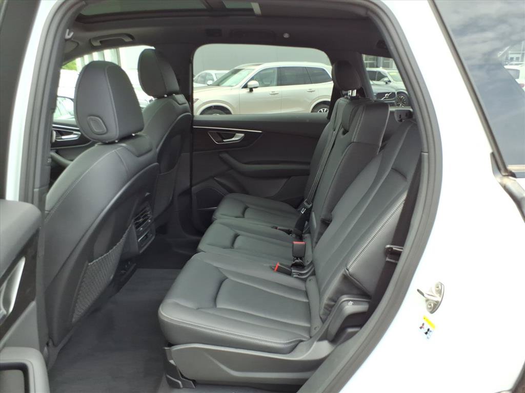 New 2026 Audi Q7 2.0T Premium AWD/4WD image 12