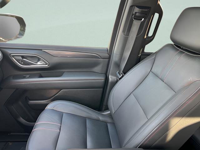 Used 2024 Chevrolet Suburban RST w/ Luxury Package image 11