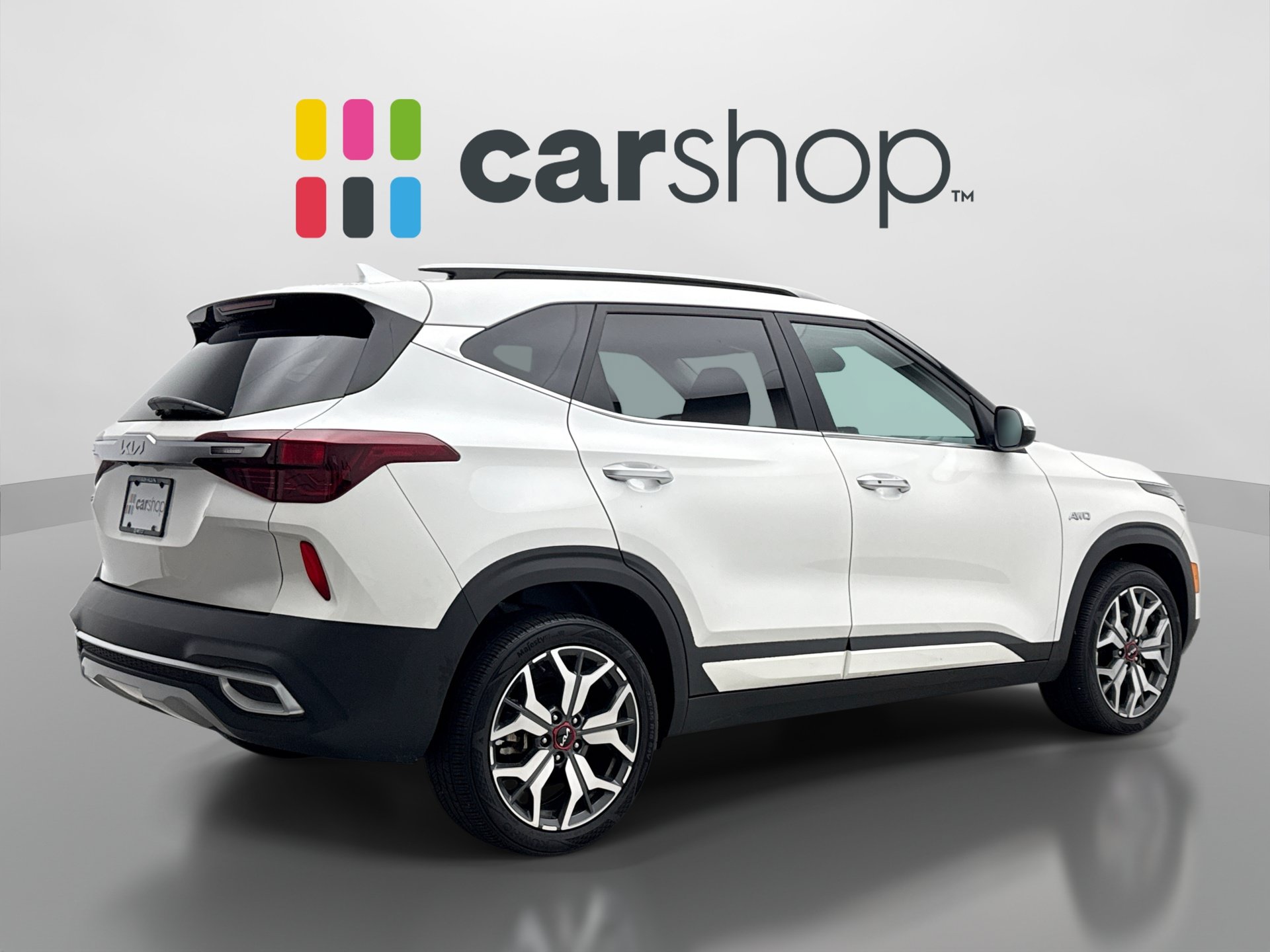 Used 2023 Kia Seltos SX w/ SX Sunroof Package AWD/4WD image 5