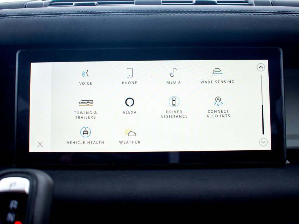 Certified 2024 Land Rover Defender 110 X-Dynamic SE image 28