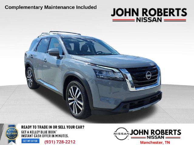 Used 2024 Nissan Pathfinder Platinum FWD image 1