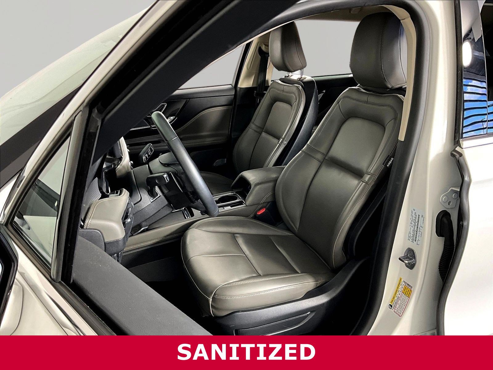 Used 2024 Lincoln Corsair FWD image 21