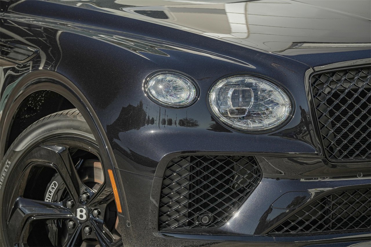 New 2025 Bentley Bentayga image 7