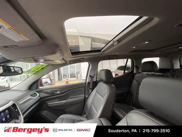 Used 2020 GMC Acadia SLT w/ Driver Alert Package II image 21