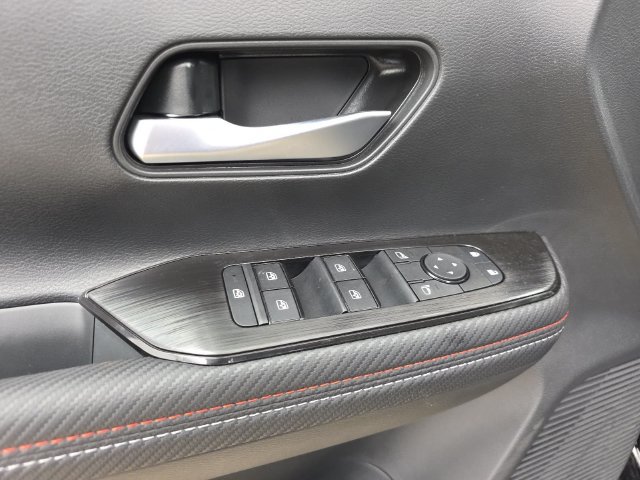 New 2027 Nissan Kicks SR w/ SR Premium Package FWD image 28