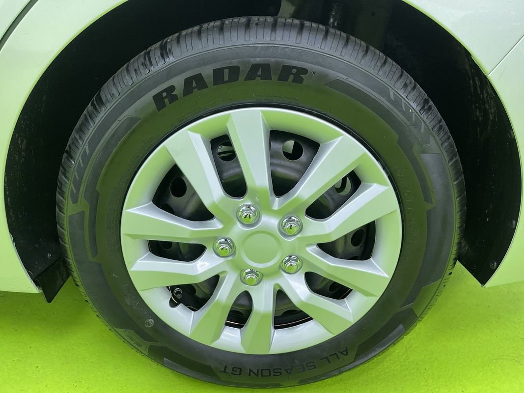 Used 2019 Hyundai Elantra SE image 14