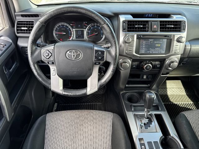 Used 2016 Toyota 4Runner SR5 AWD/4WD image 13
