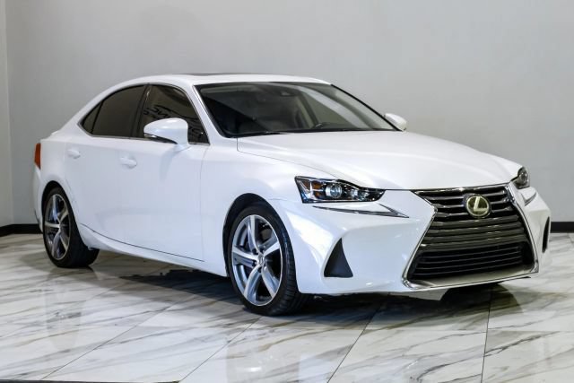 Used 2017 Lexus IS 200t w/ Premium Package RWD image 8