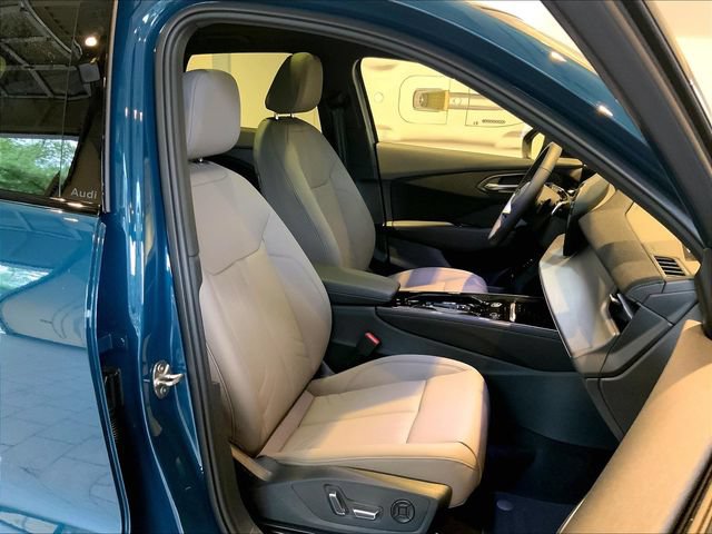 New 2026 Audi Q3 quattro 2.0T AWD/4WD image 12