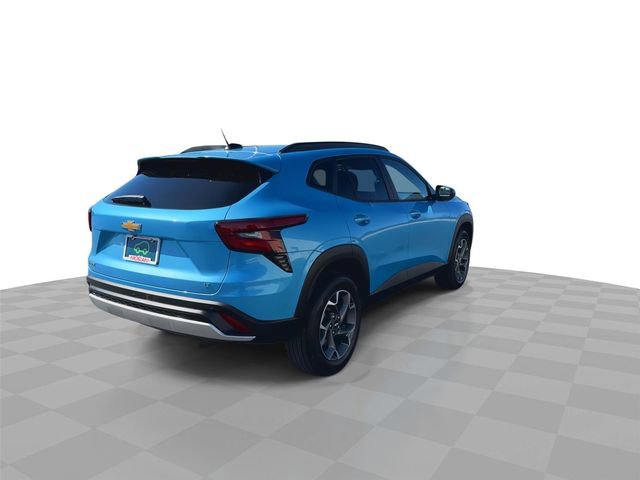 Certified 2025 Chevrolet Trax LT w/ Driver Confidence Package FWD image 8