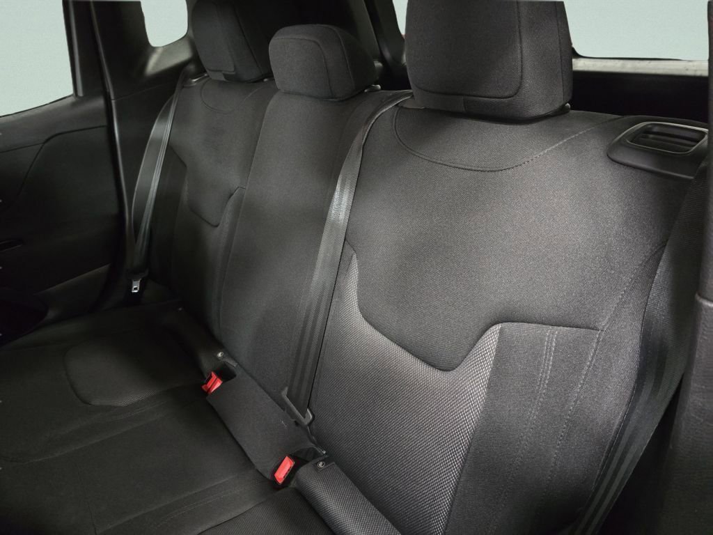 Used 2020 Jeep Renegade Sport w/ Sport Appearance Group image 28