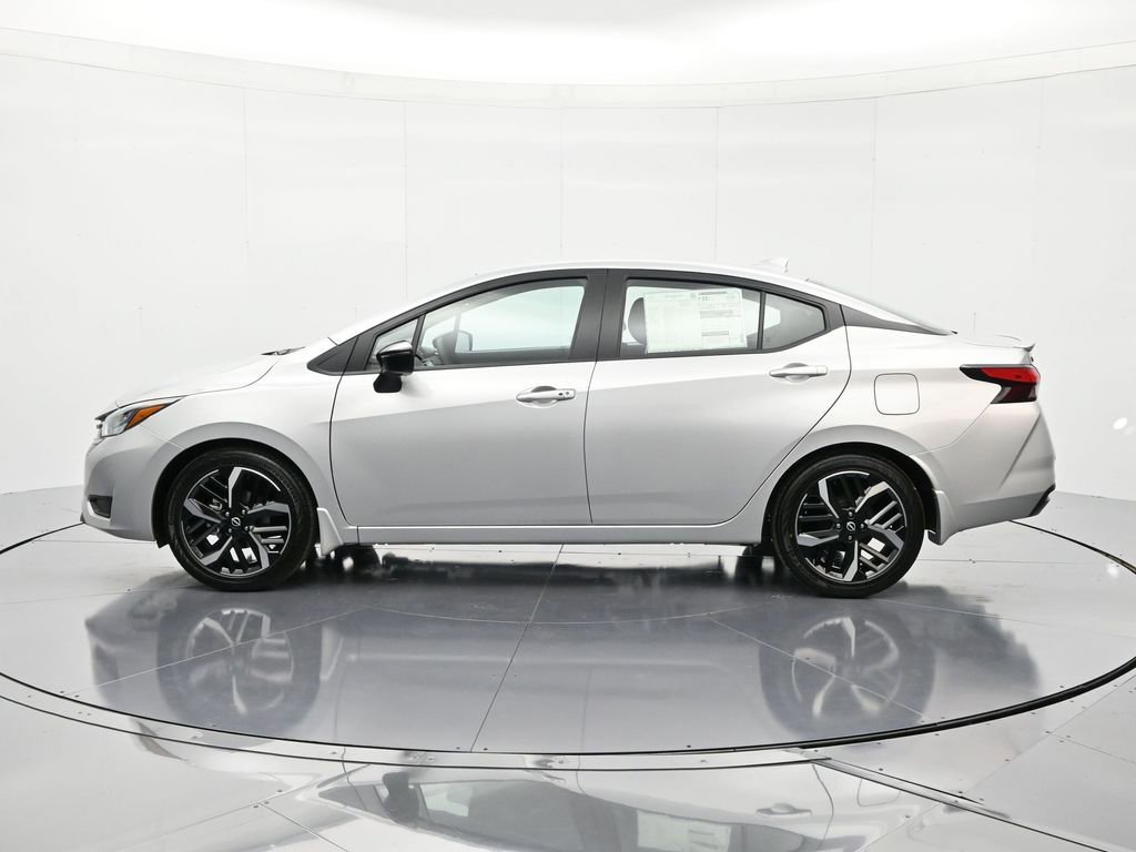 New 2025 Nissan Versa SR w/ Trunk Package FWD image 8