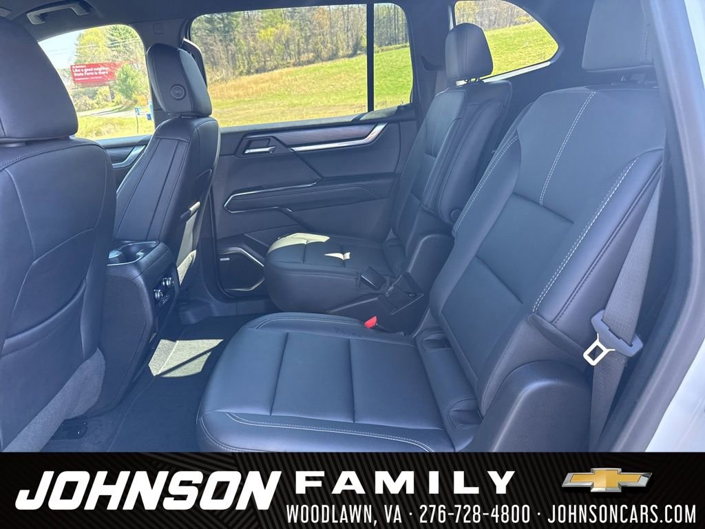 Used 2024 GMC Acadia Elevation image 30