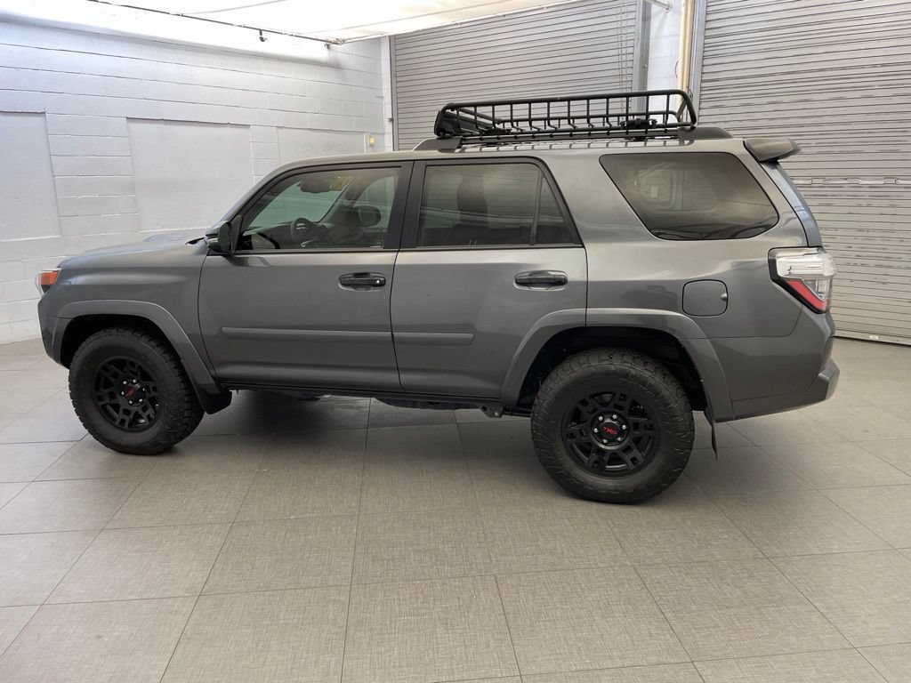 Used 2021 Toyota 4Runner Venture w/ Moonroof Package AWD/4WD image 7