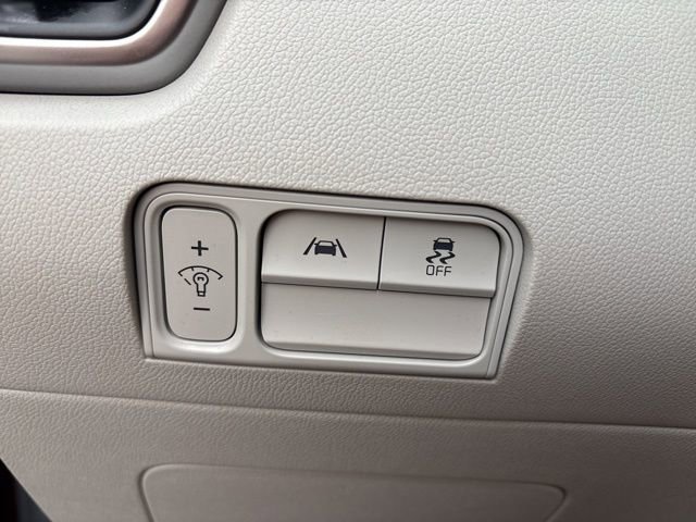 Used 2023 Kia Sorento S w/ Panoramic Sunroof Package image 18