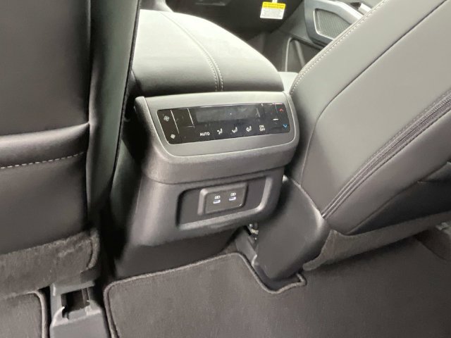 New 2026 Nissan Pathfinder SL AWD/4WD image 18