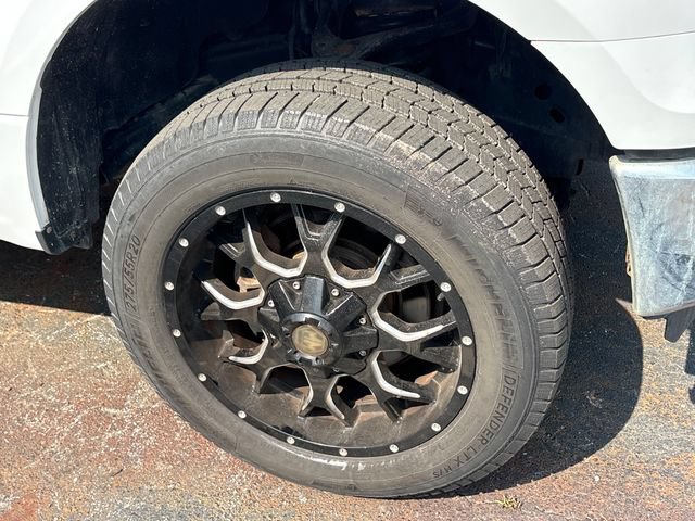 Used 2017 Ford F150 XLT AWD/4WD image 5
