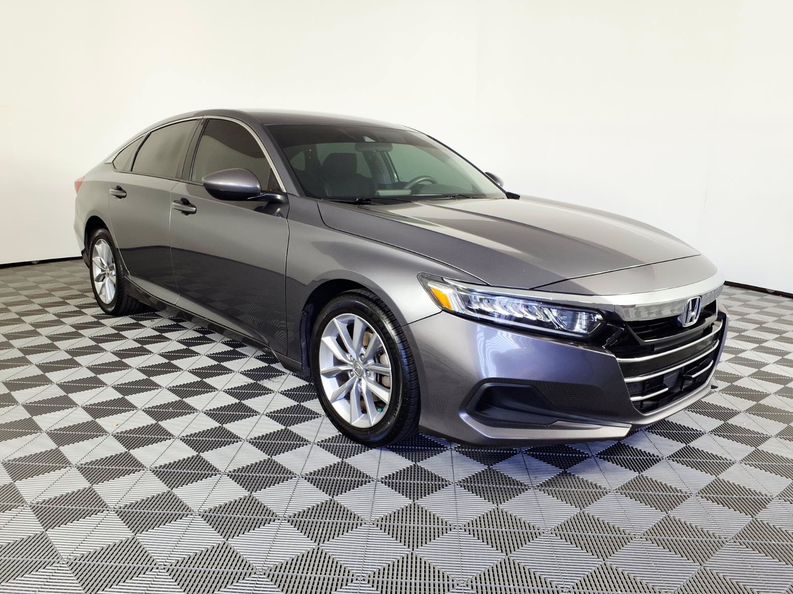 Used 2021 Honda Accord LX image 3