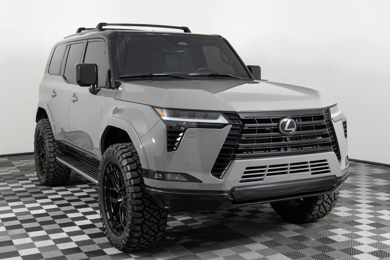 Used 2024 Lexus GX 550 w/ Accessory Package (2T) image 11