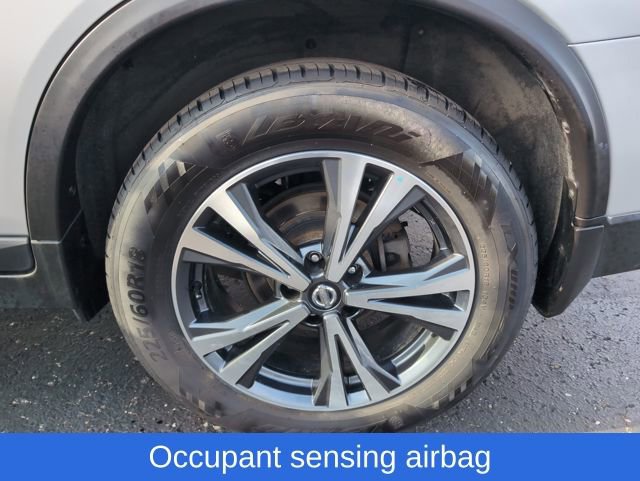 Used 2017 Nissan Rogue SL image 24