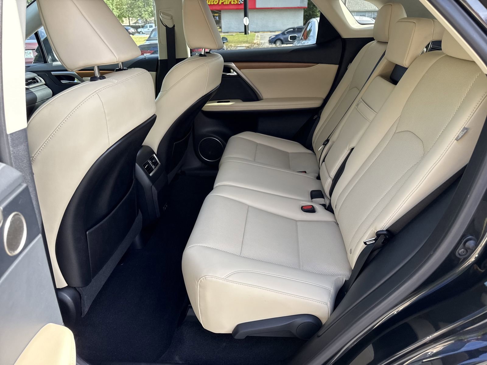 Used 2022 Lexus RX 350 FWD w/ Premium Package image 10